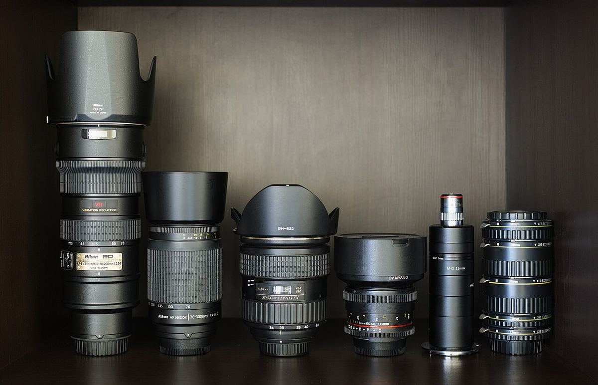 Náhľad: Photographic lenses and tubes 2025.jpg